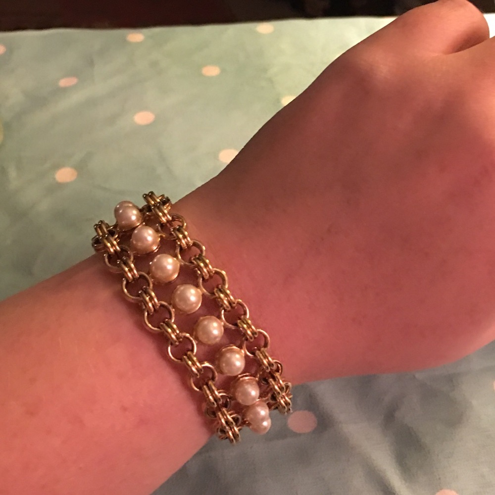 Gold Pearl Bracelet